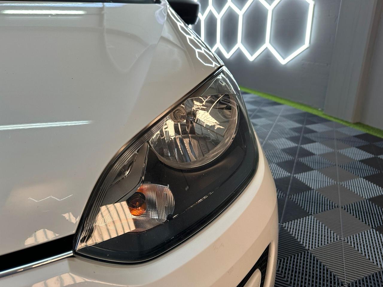 Volkswagen up! 1.0 5p