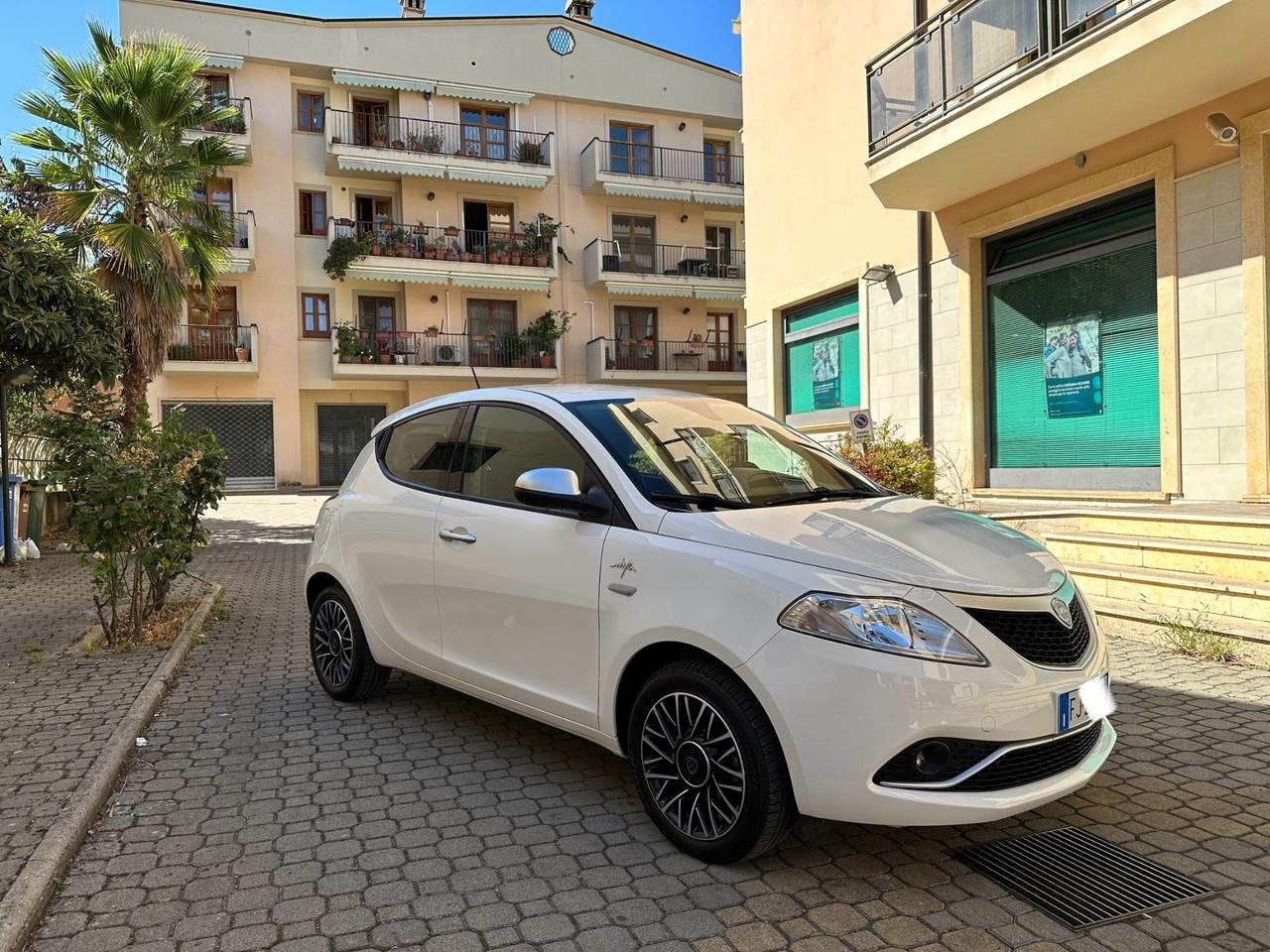 Lancia Ypsilon 1.3 MJT 16V 95 CV 5 porte S&S Mya