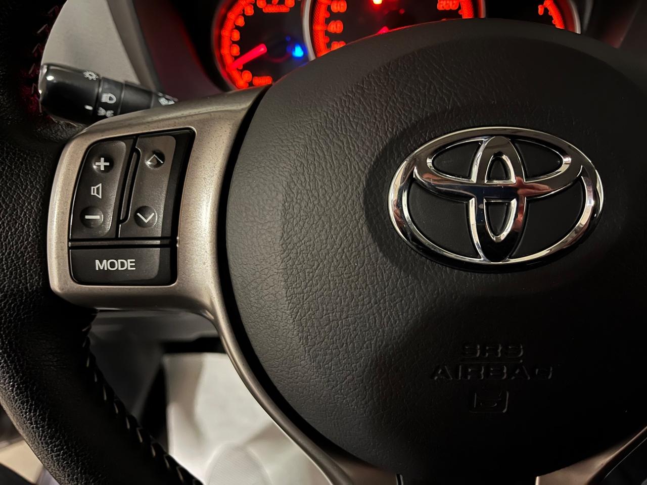 Toyota Yaris 1.0 5 porte Active