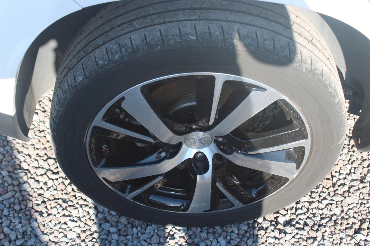 Peugeot 2008 1.6 e-HDi 92 CV Stop&Start Allure