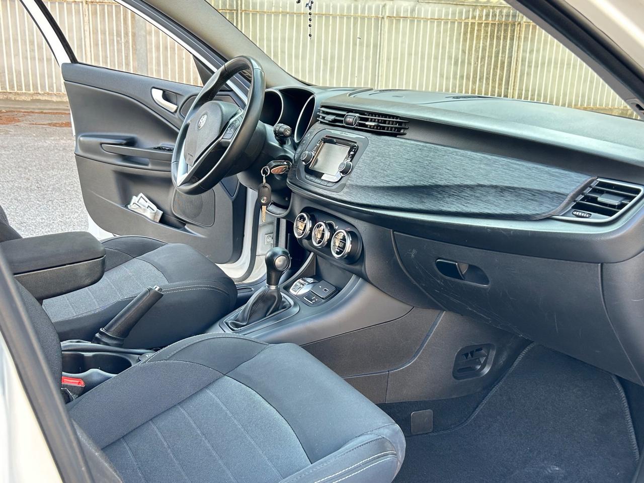Alfa Romeo Giulietta 1.6 JTDm Automatica 120 CV