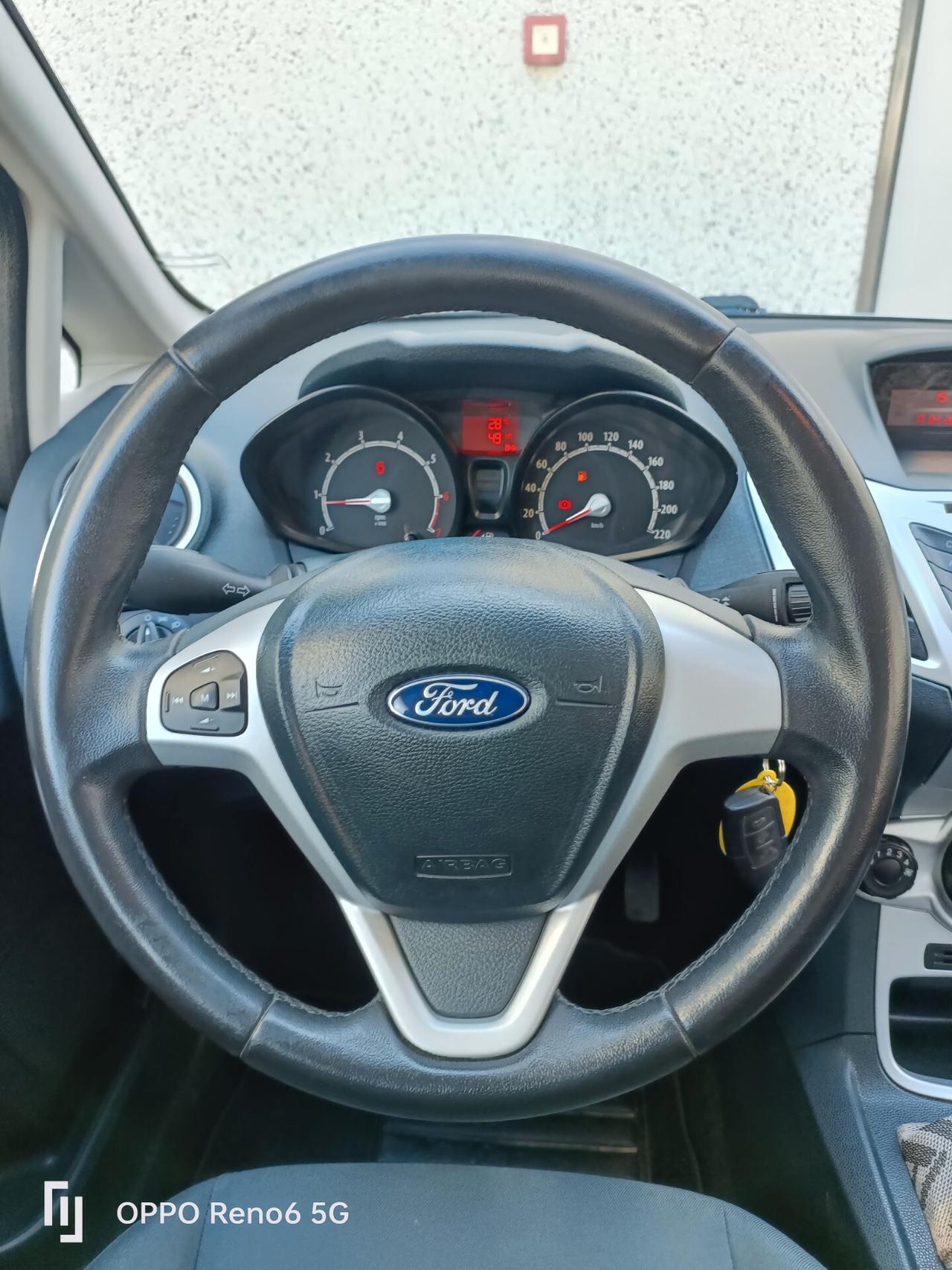 Ford Fiesta Ikon 1.2 8 CV 5 porte