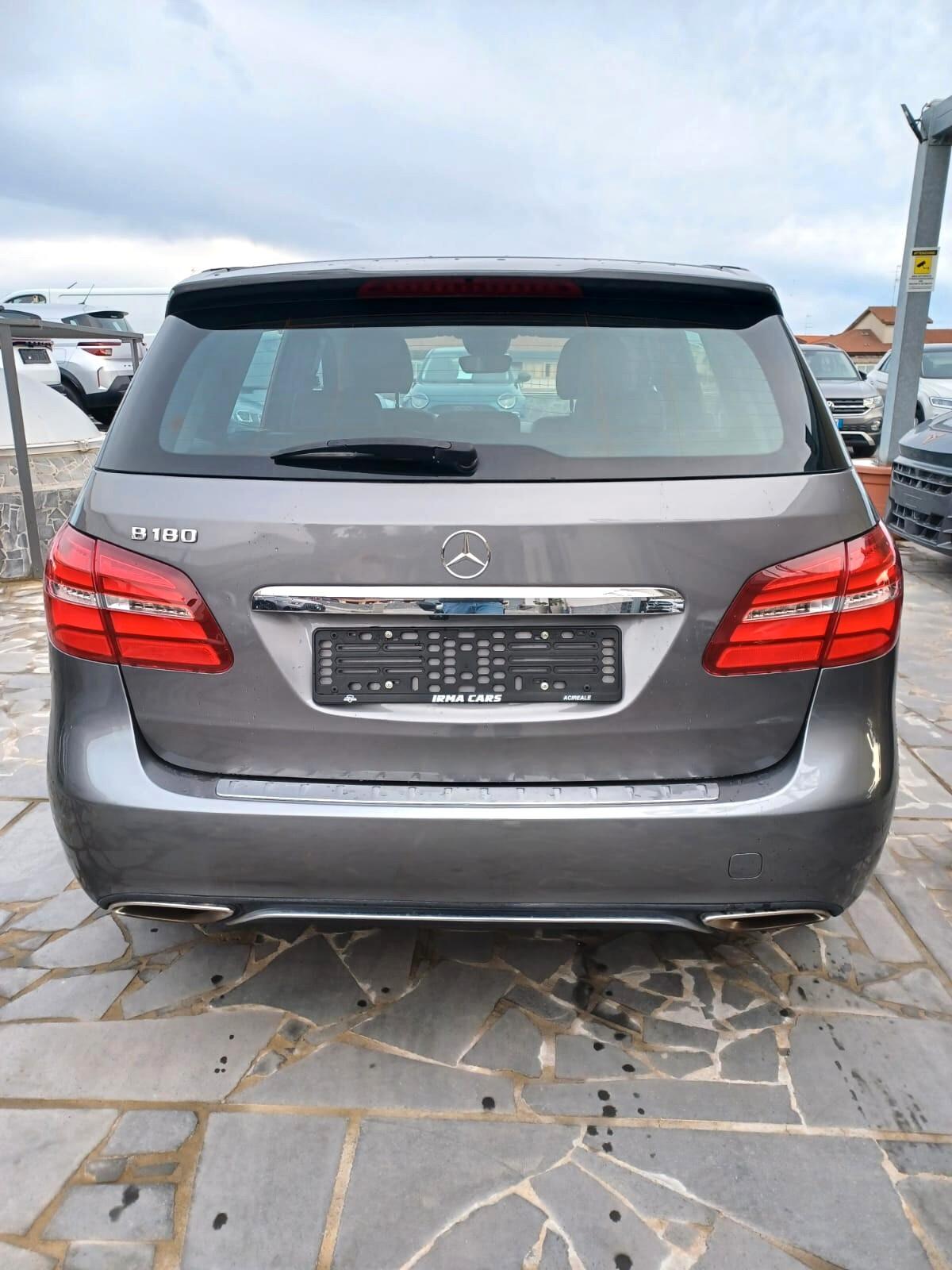 Mercedes-benz B 180 Premium