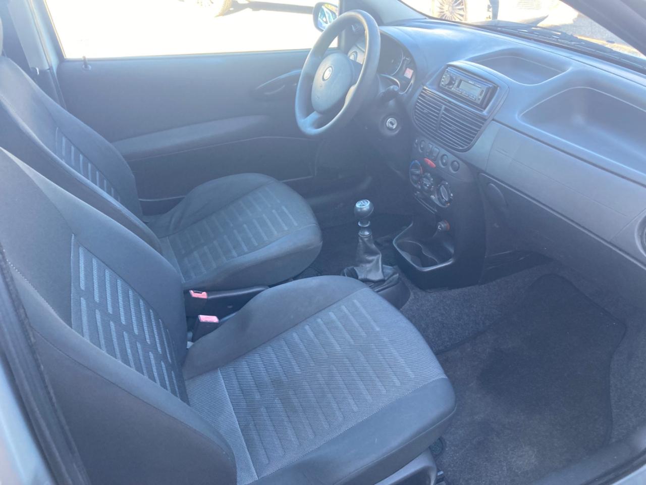 FIAT PUNTO 1.2 BENZINA (PROPRIETARIO UNICO)