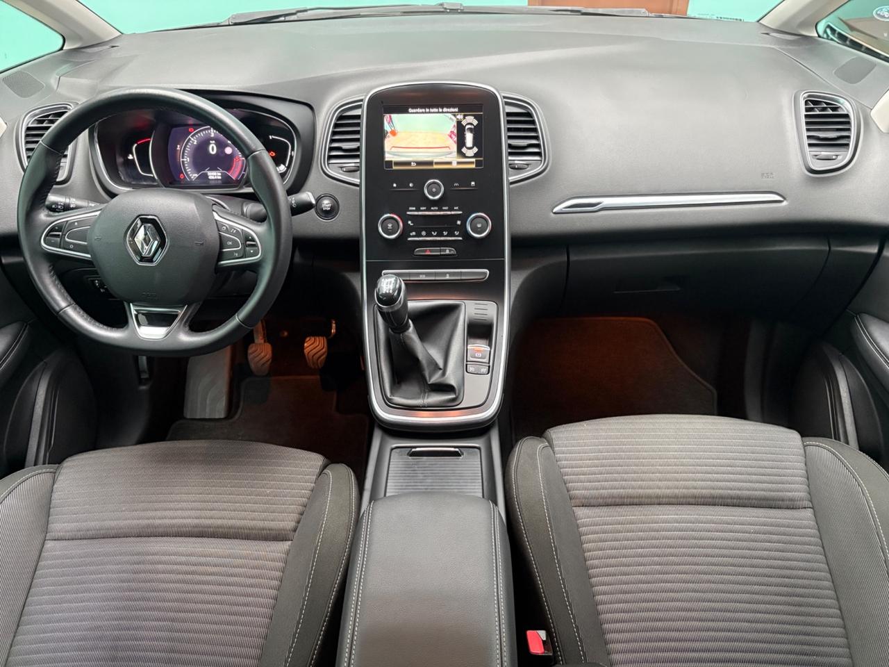 Renault Grand Scenic Blue dCi 120 CV DA VETRINA