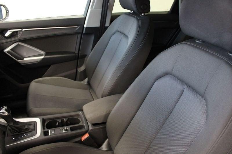 Audi Q3 35 TDI S tronic Business