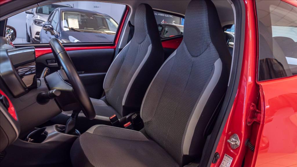 TOYOTA Aygo 5p 1.0 x-play 72cv del 2020