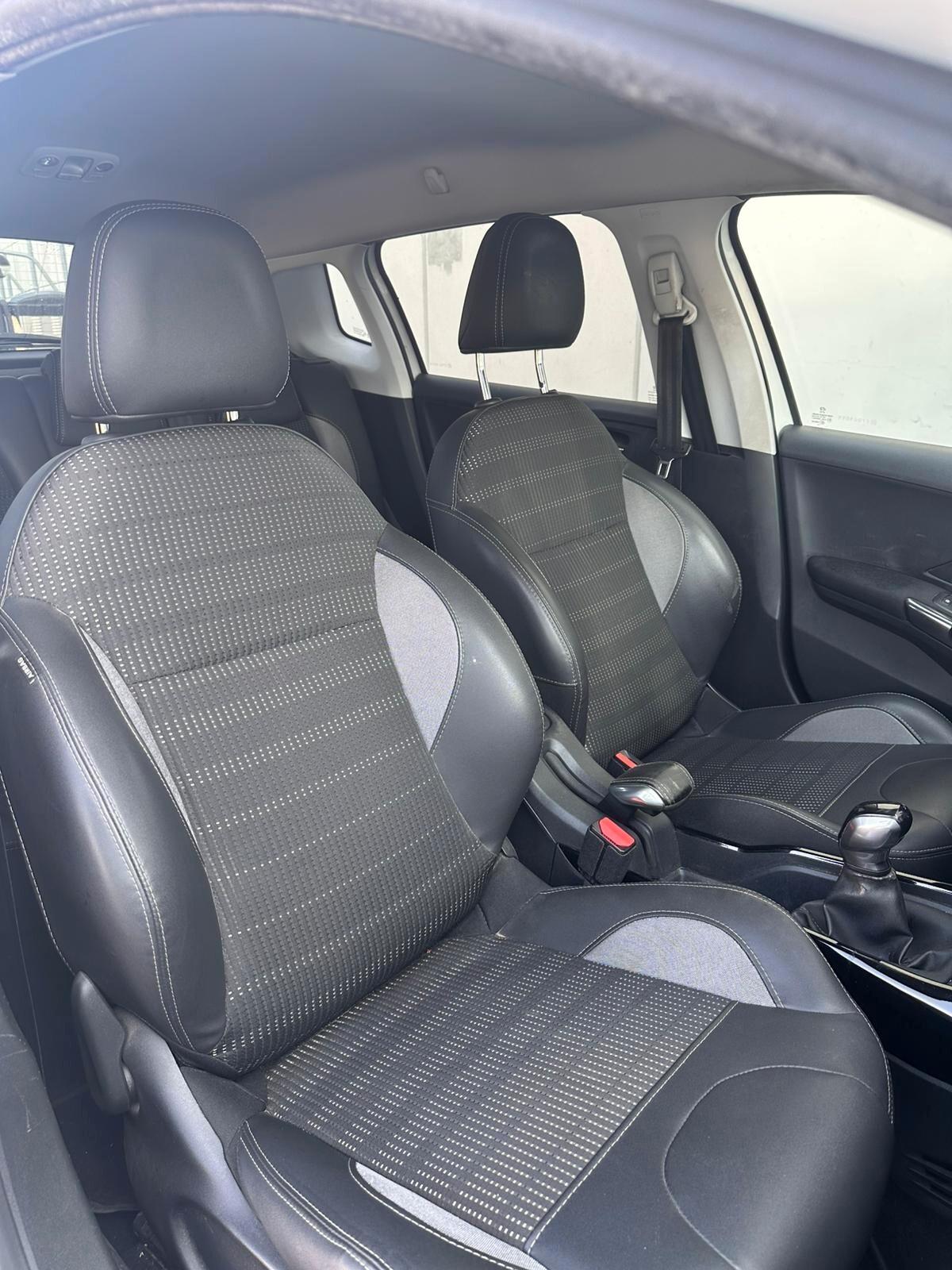 Peugeot 2008 PureTech 82 Allure