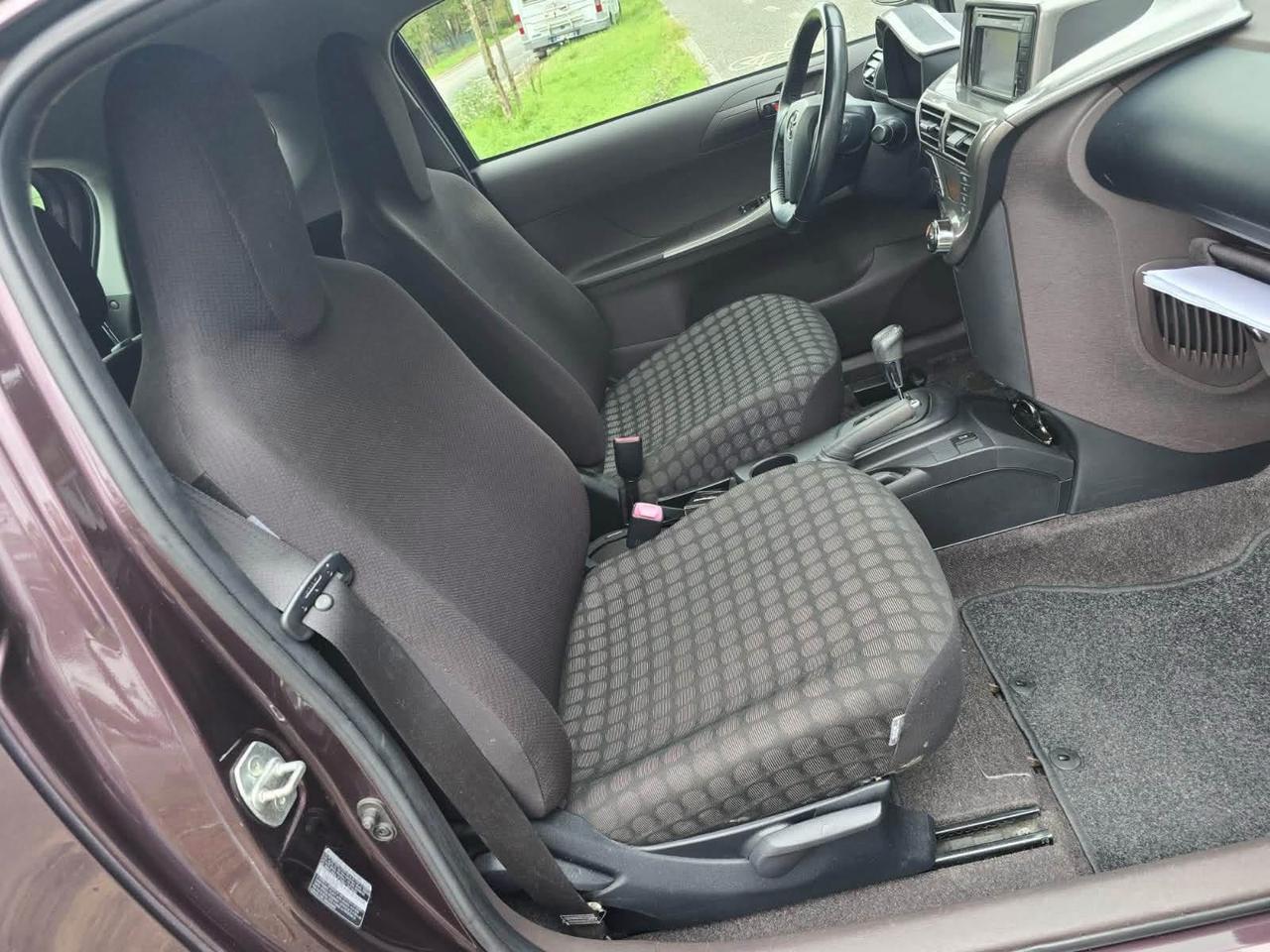 Toyota iQ 1.0 Sol