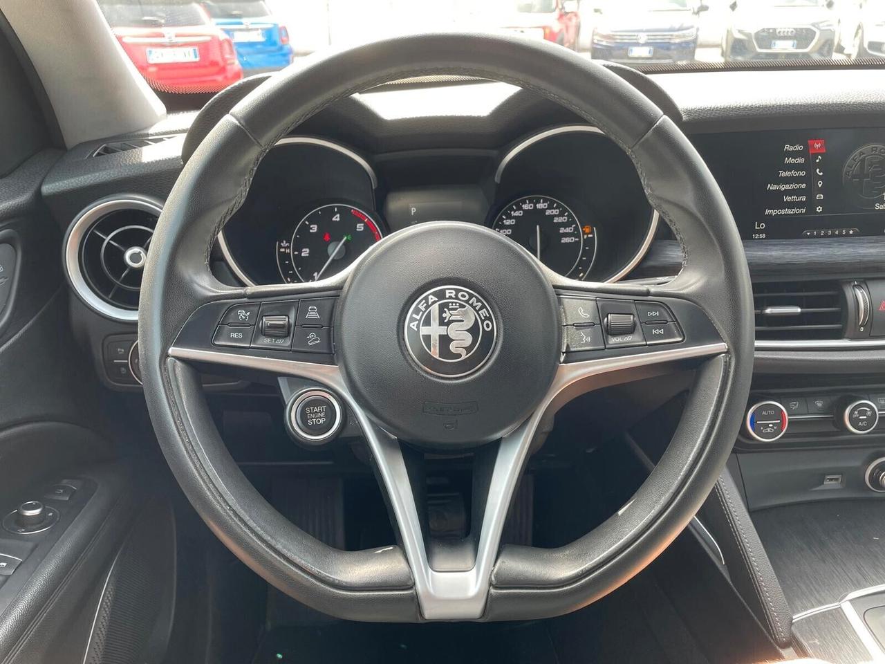 Alfa Romeo Stelvio 2.2 Turbodiesel 160 CV AT8 RWD Sport-Tech