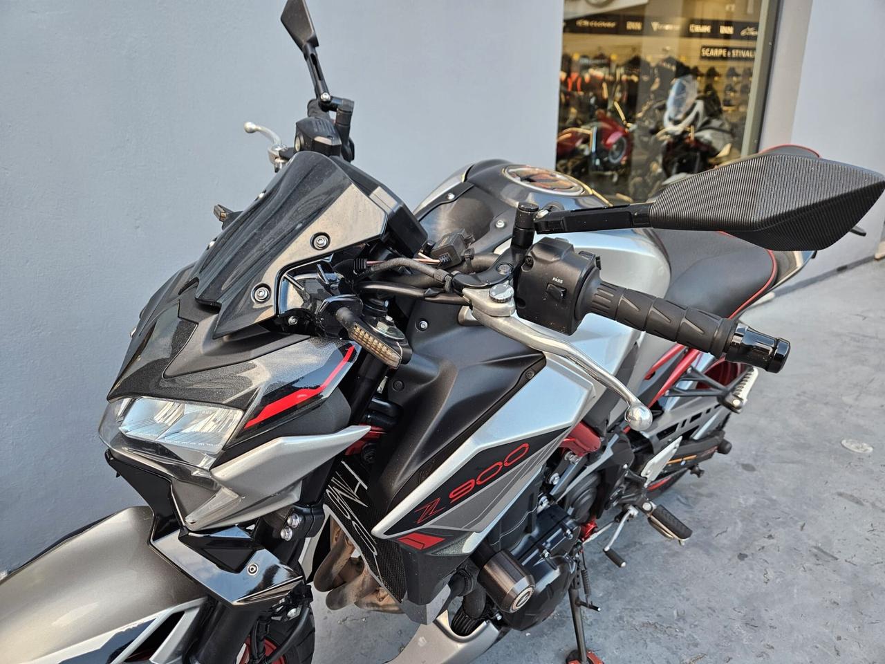 Kawasaki Z 900 - 2023