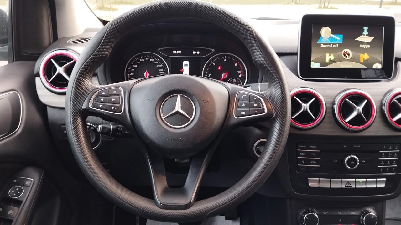 MERCEDES-BENZ 1.5 AUTO-PREZZO PROMO