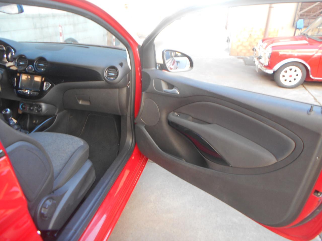 Opel Adam Rocks 1.2 70 CV