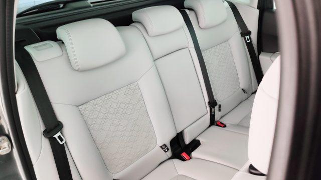 PEUGEOT 3008 BlueHDi 150 S&S Business