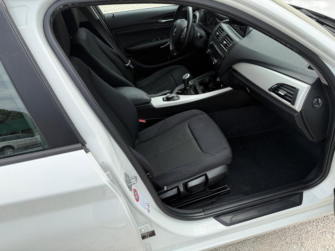 Bmw 114 114d 5p. Unique