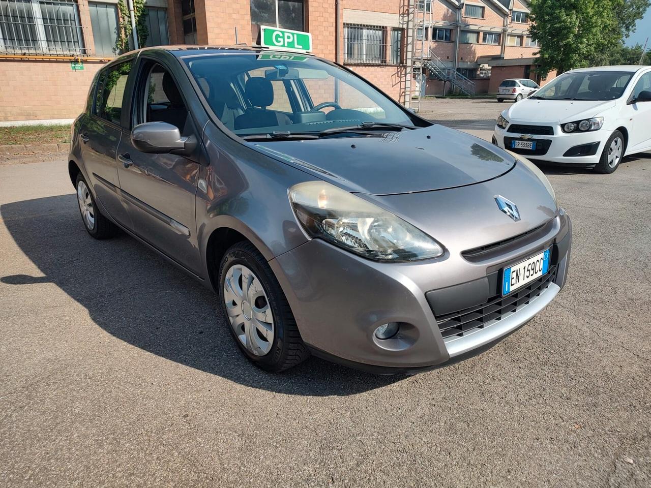 Renault Clio 1.2 16V 5 porte Dynamique, BENZINA\GPL, OK NEOPATENTATI, GARANZIA L.12 MESI