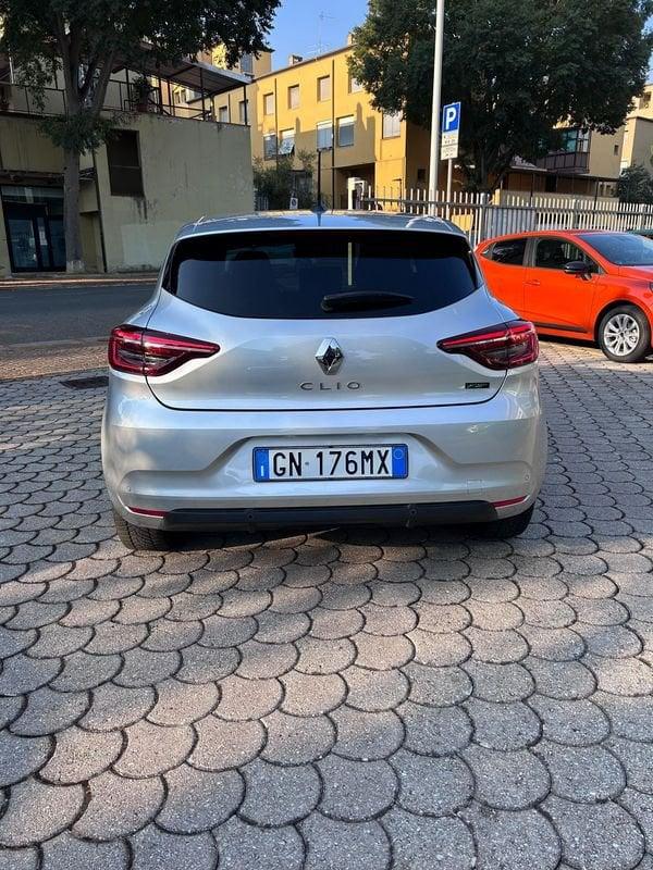 Renault Clio Clio 1.6 E-Tech full hybrid Evolution 145cv auto
