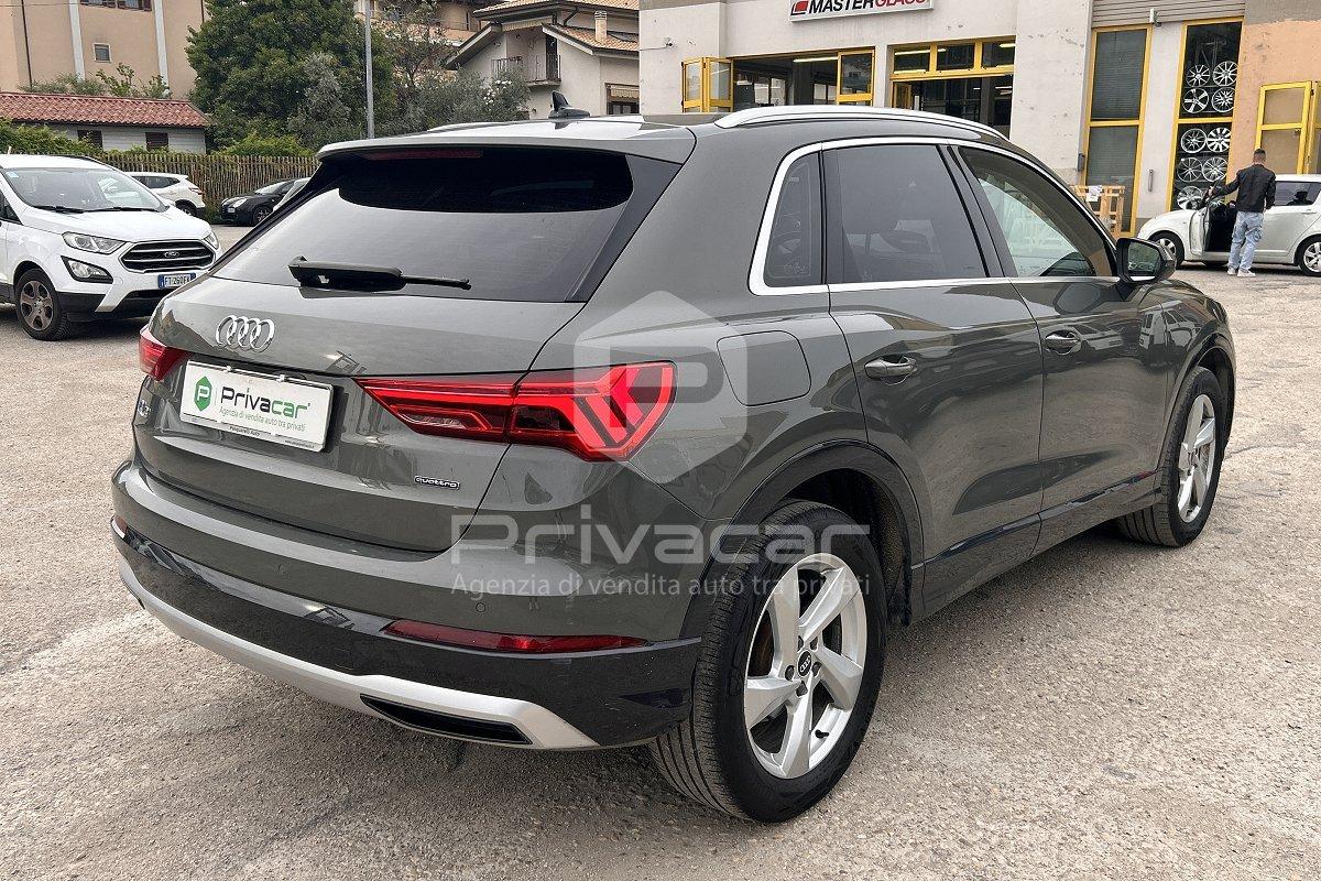 AUDI Q3 35 TDI quattro S tronic Business Advanced