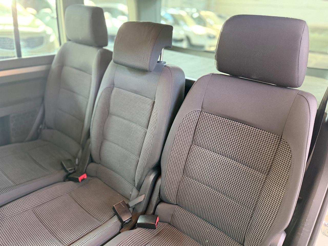 Volkswagen Touran 2.0 16V TDI DSG Highline