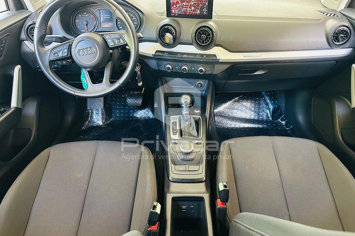 AUDI Q2 30 TDI S tronic Business