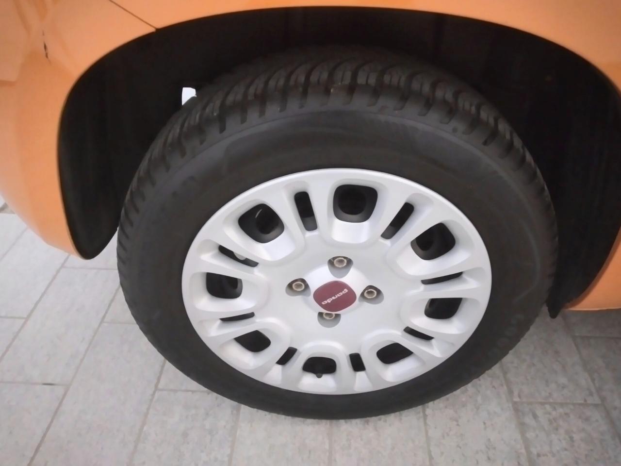 Fiat Panda 1.0 FireFly S&S Hybrid Easy benzina NEOPATENTATI