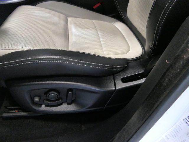 JAGUAR F-Pace 3.0 D V6 300 CV AWD aut. R-Sport