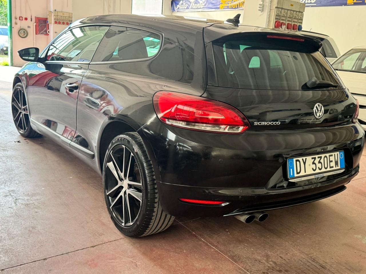 Volkswagen Scirocco 2.0 TDI 140CV DPF DSG