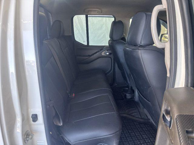 NISSAN Navara 2.5 dCi 4 porte Double Cab LE gancio traino
