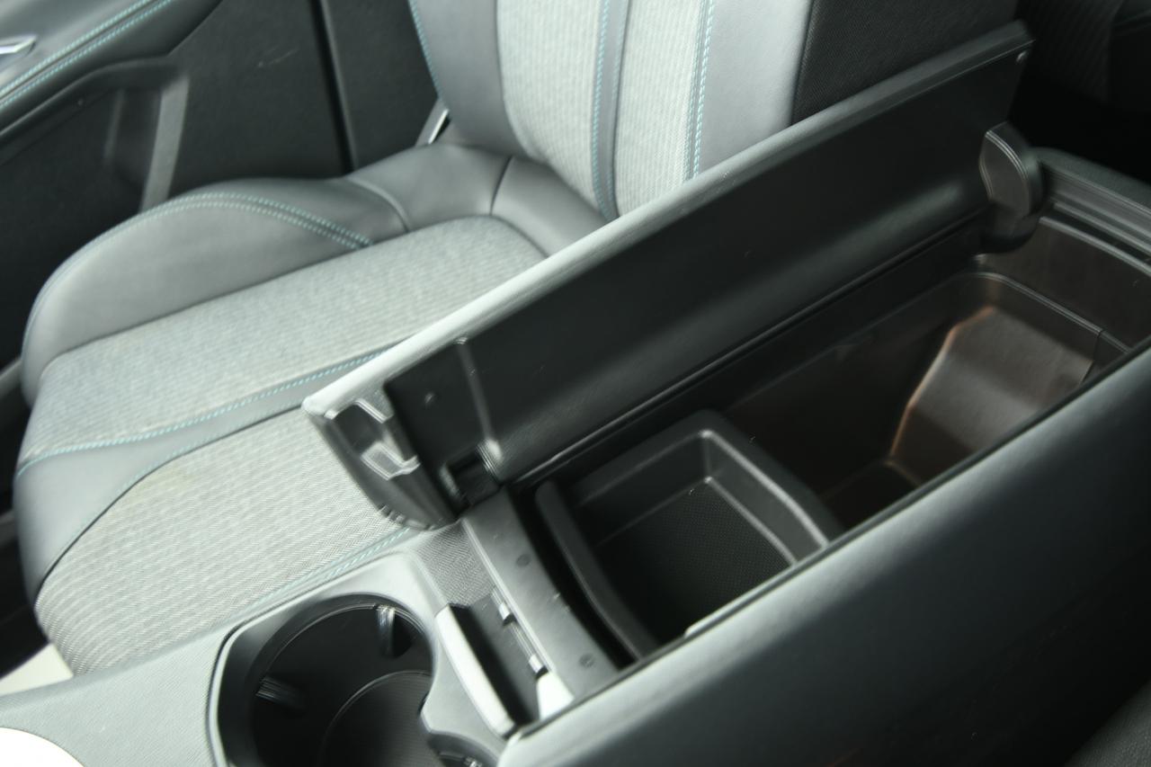 PEUGEOT 5008 1.5 bluehdi Allure Pack s&s 130cv eat8 7p.ti. CAMERA+APP CONNECT