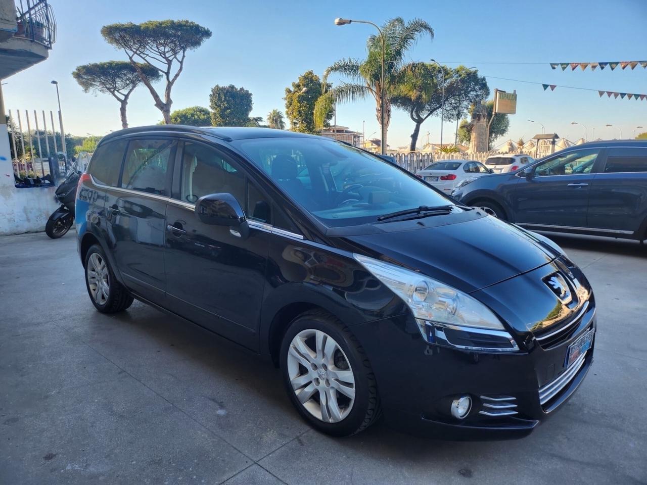 Peugeot 5008 1.6 e-HDi 112CV Stop&Start cambio automatico Féline