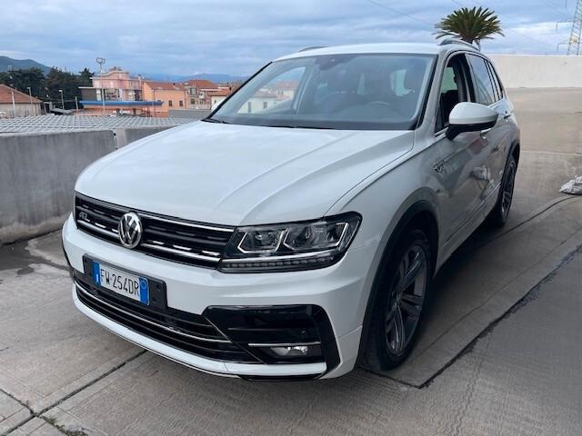 Volkswagen Tiguan 2.0 TDI SCR 4MOTION Sport R_Line BlueMotion Technology