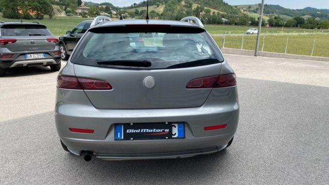 ALFA ROMEO 159 1.9 JTDm 16V Sportwagon Distinctive
