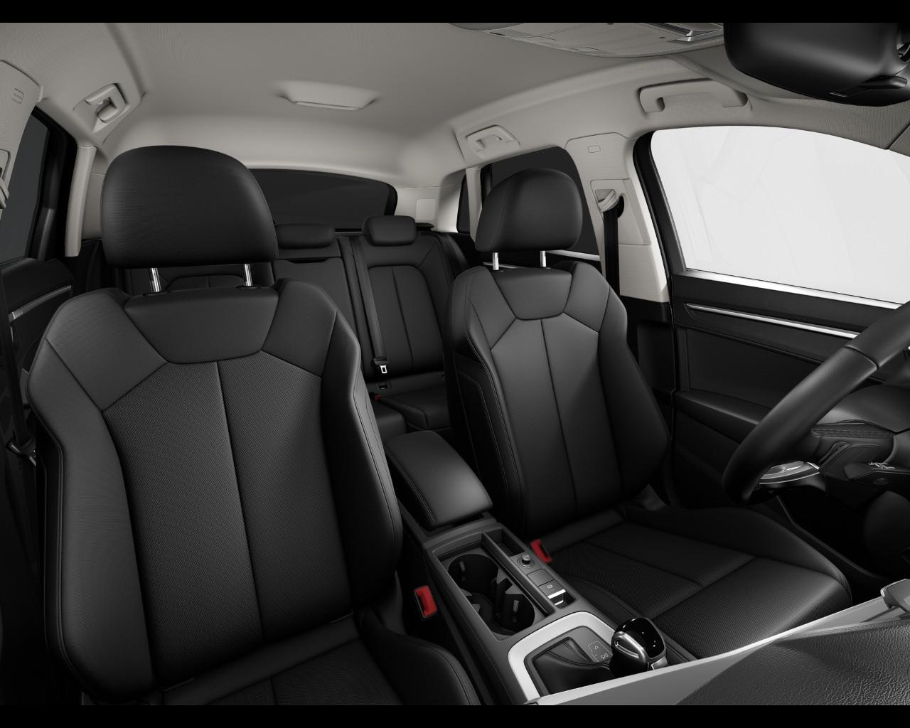 AUDI Q3 45 TFSIe S-TRONIC S-LINE EDITION