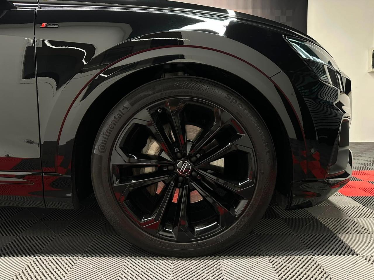 Audi Q8 TOTAL BLACK/MATRIX/TETTO LEASING