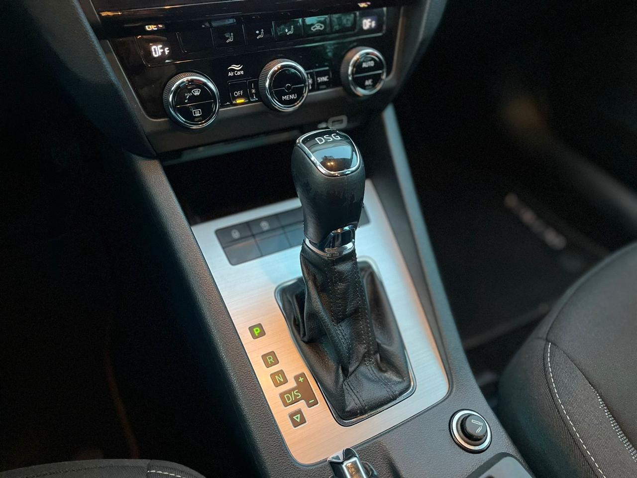 Skoda Octavia 1.6 Tdi 115cv S.W. DSG Automatica