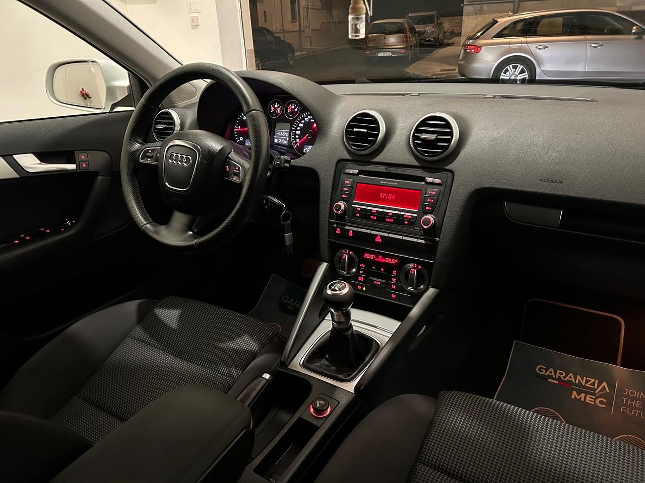 Audi A3 SPB 1.6 TDI 105 CV CR Ambition