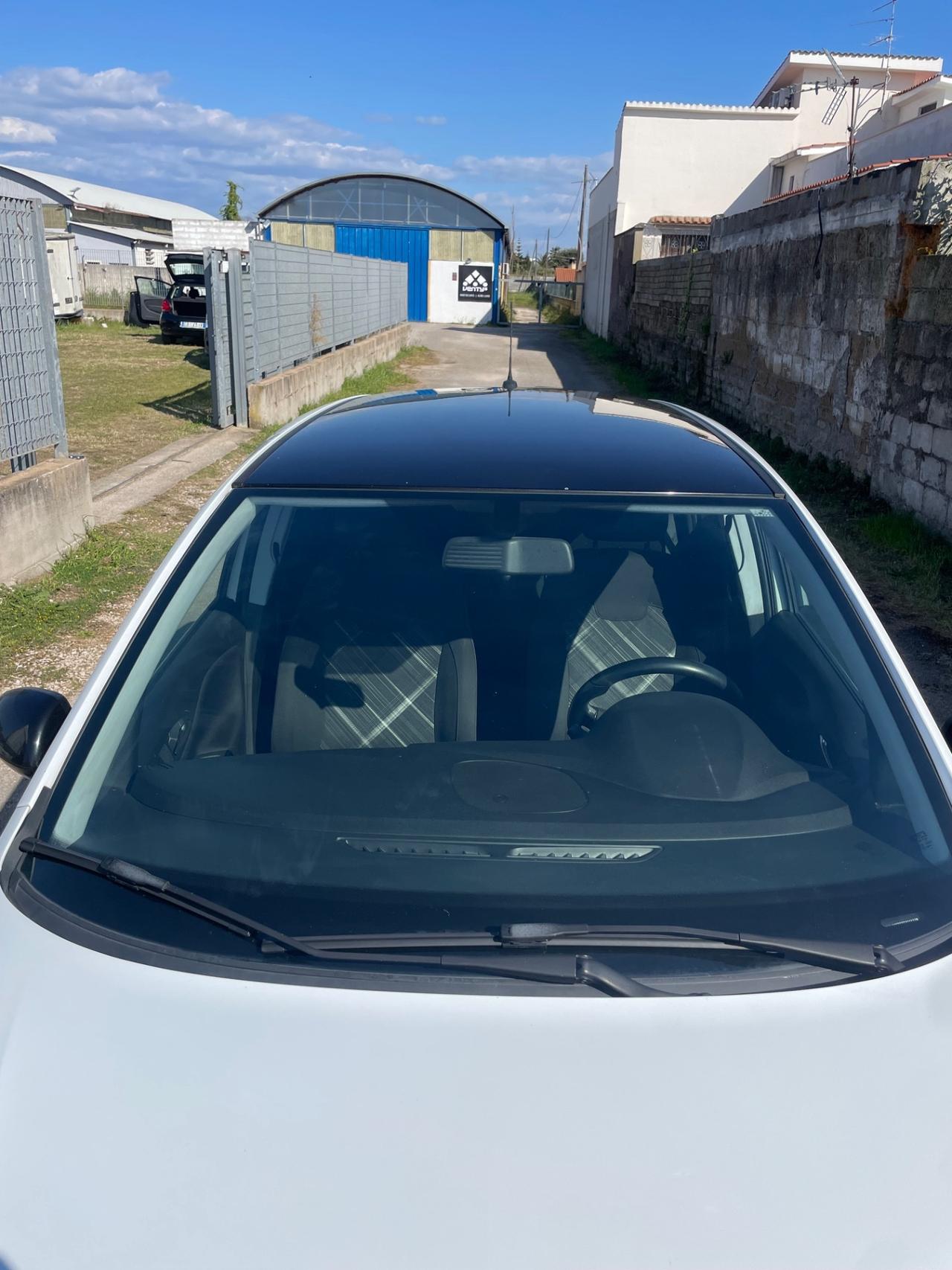 Opel Corsa 1.4 90CV GPL Tech 5 porte b-Color