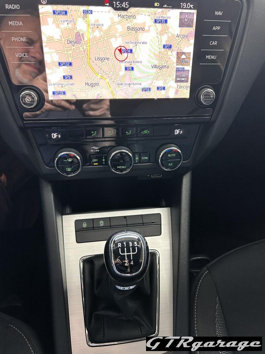 SKODA Octavia 1.6 TDI CR 115CV EURO6 Executive