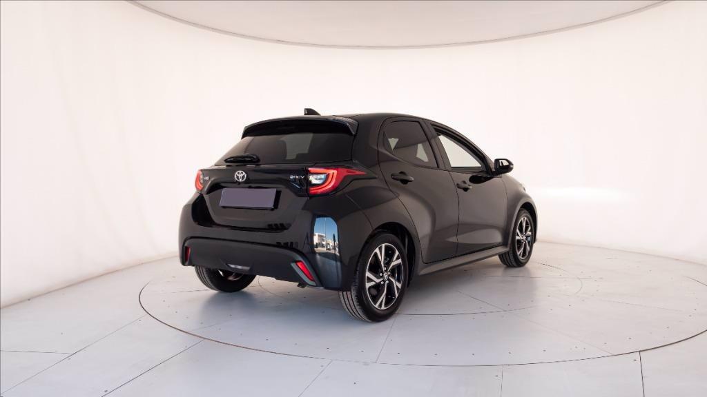 TOYOTA Yaris 1.5h Lounge del 2021