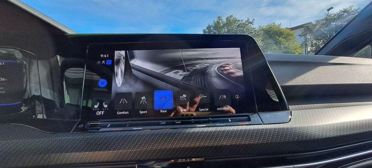 VOLKSWAGEN Golf R 2.0 TSI DSG 4MOTION 5p. BMT