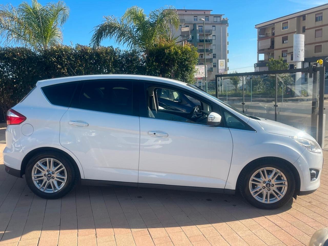 Ford C-Max "Finanziabile Senza Busta Paga"