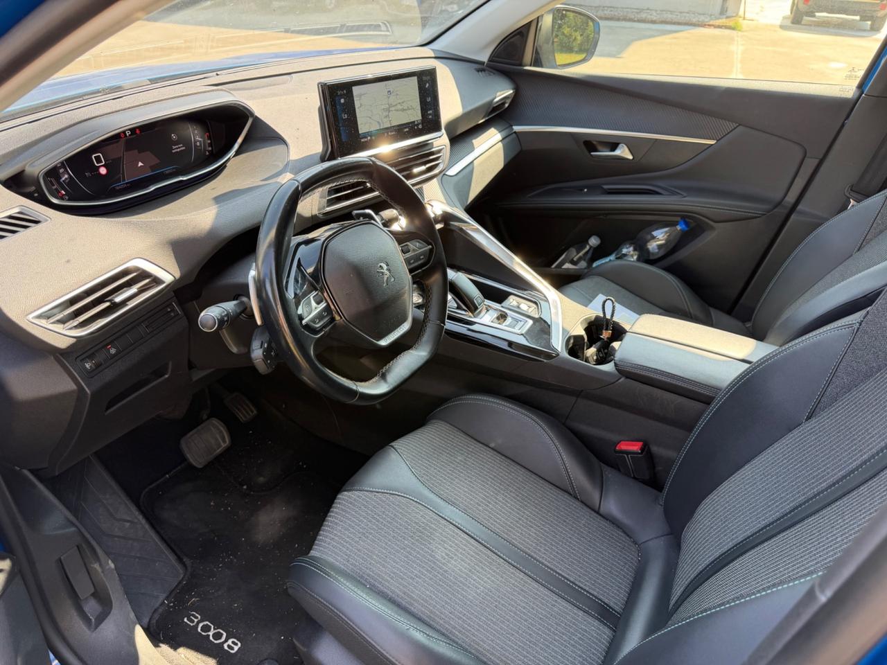 Peugeot 3008 BlueHDi 130 S&S EAT8 Allure
