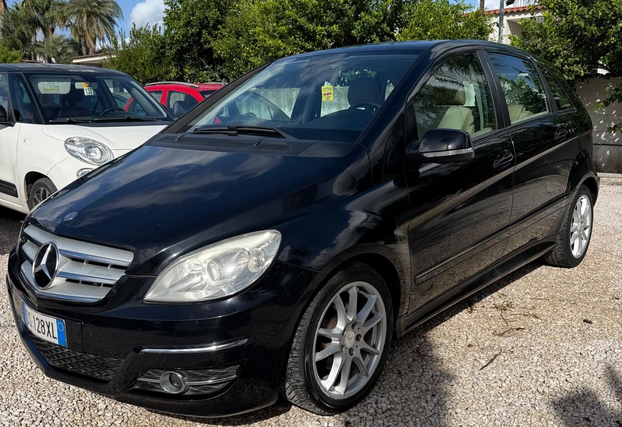 Mercedes-benz B 150 BlueEFFICIENCY Sport