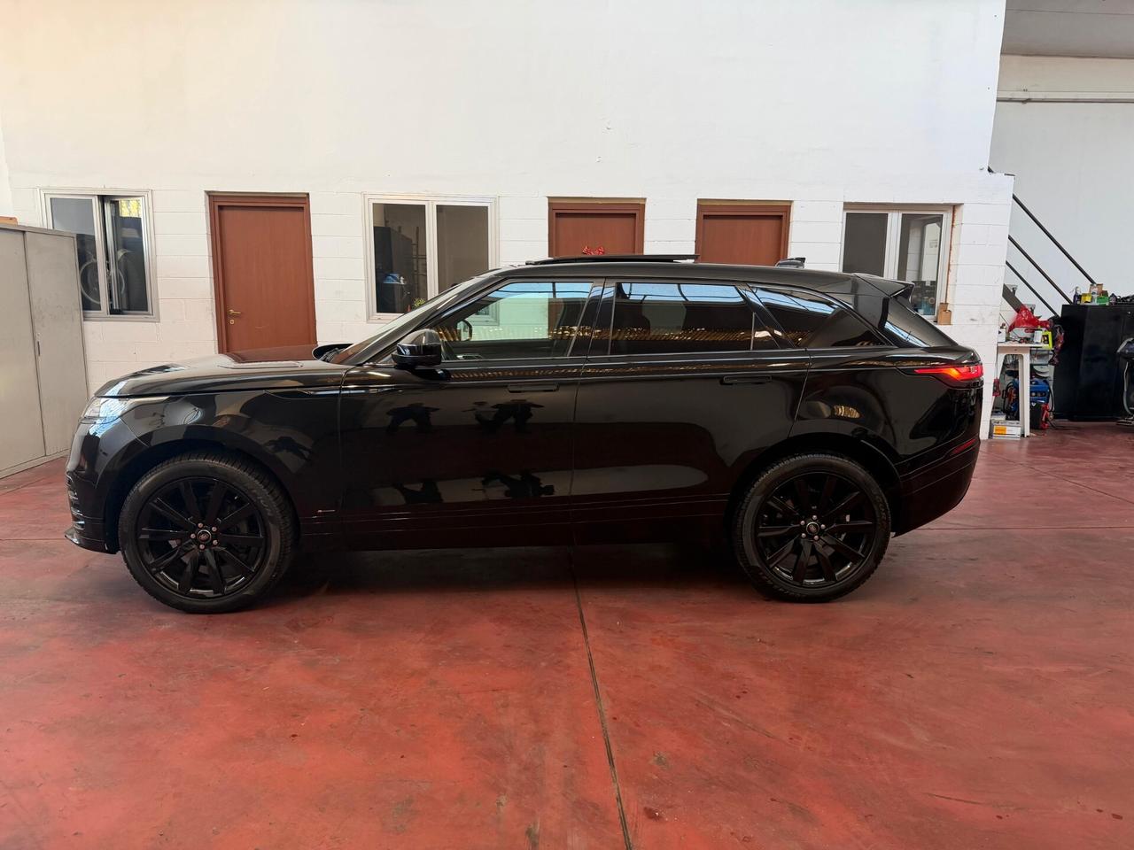 Land Rover Range Velar 2.0D I4 240 CV R-Dynamic HSE