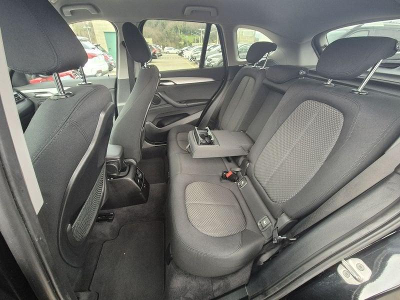 BMW X1 sdrive18i Advantage 136cv