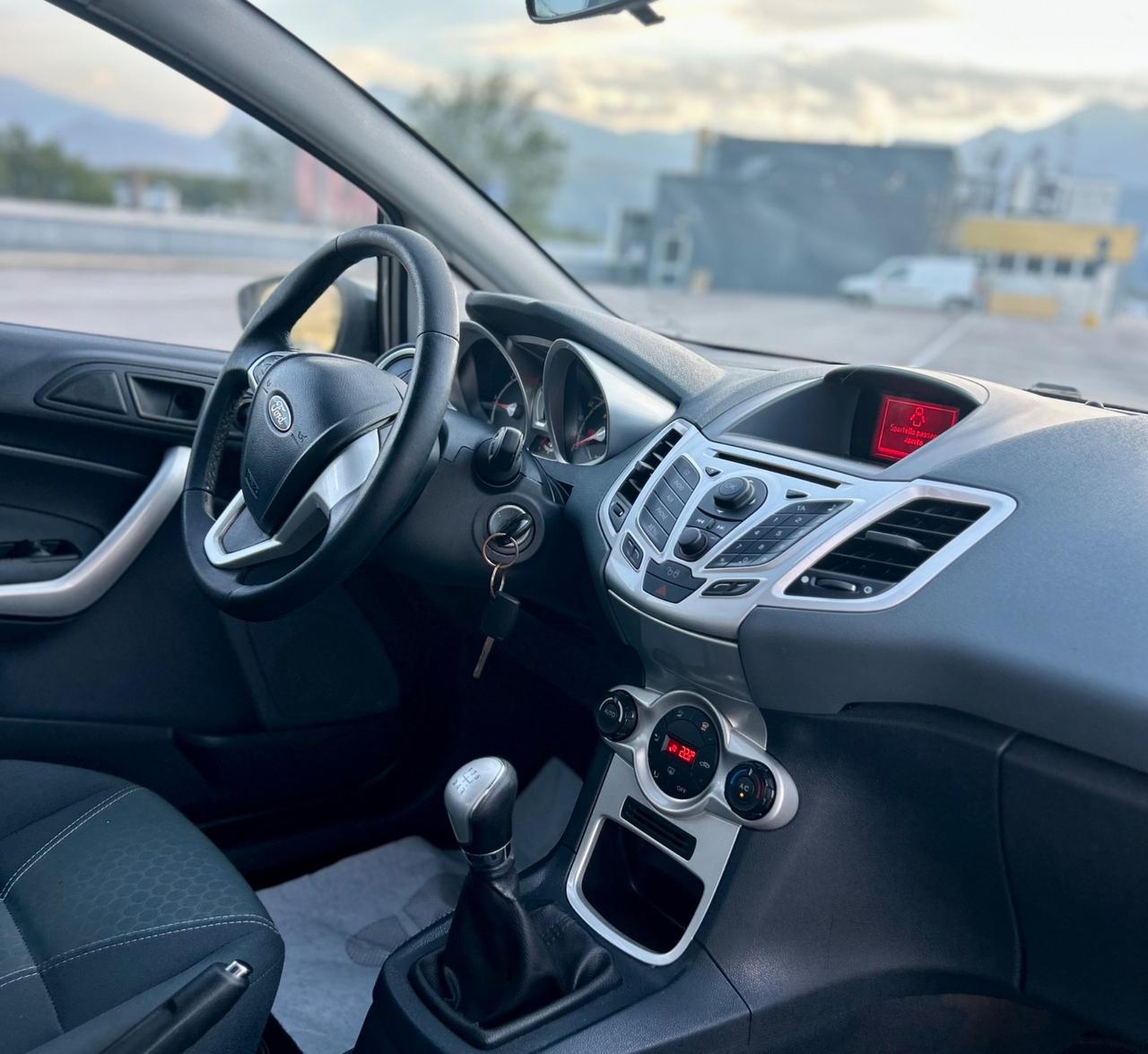 Ford Fiesta TDCi Titanium Neopatentati 115.000km