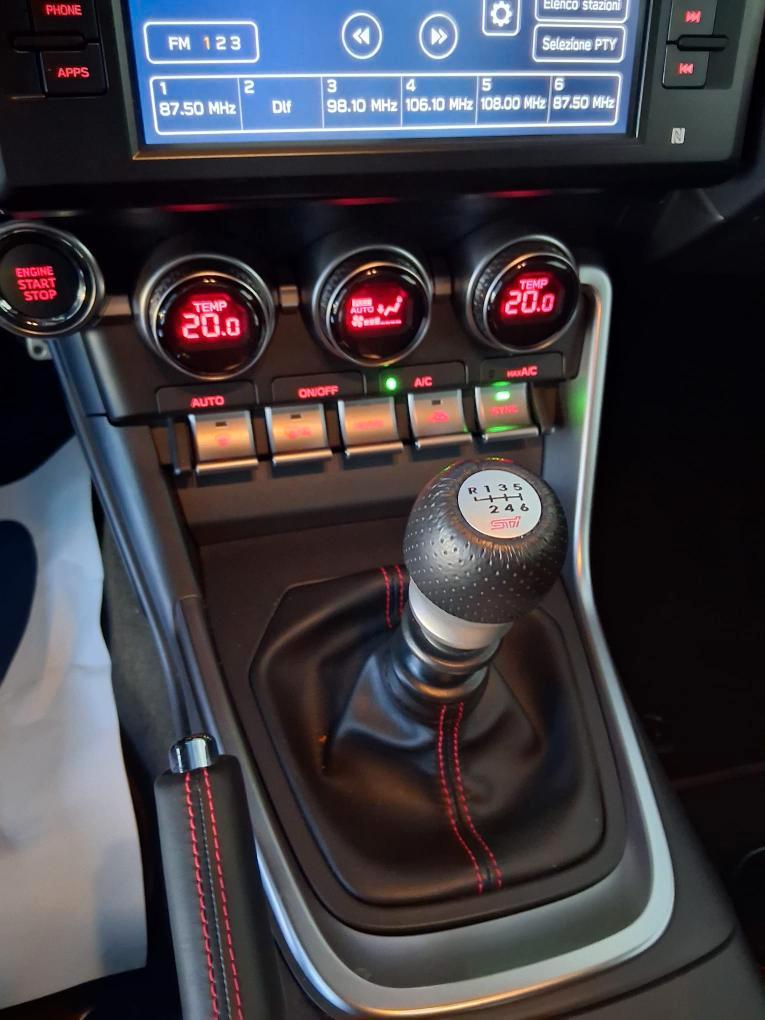 SUBARU BRZ 2.4 SPORT