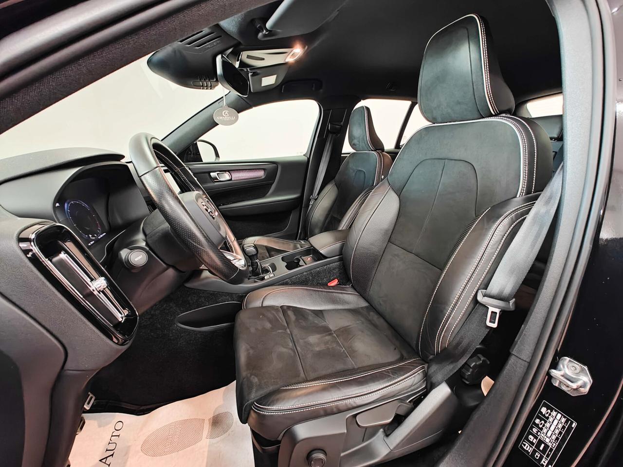 Volvo XC40 D3 R-design