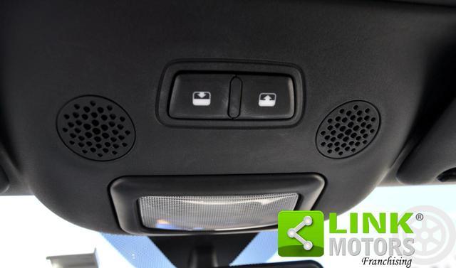 FIAT 500C 1.0 Hybrid Dolcevita