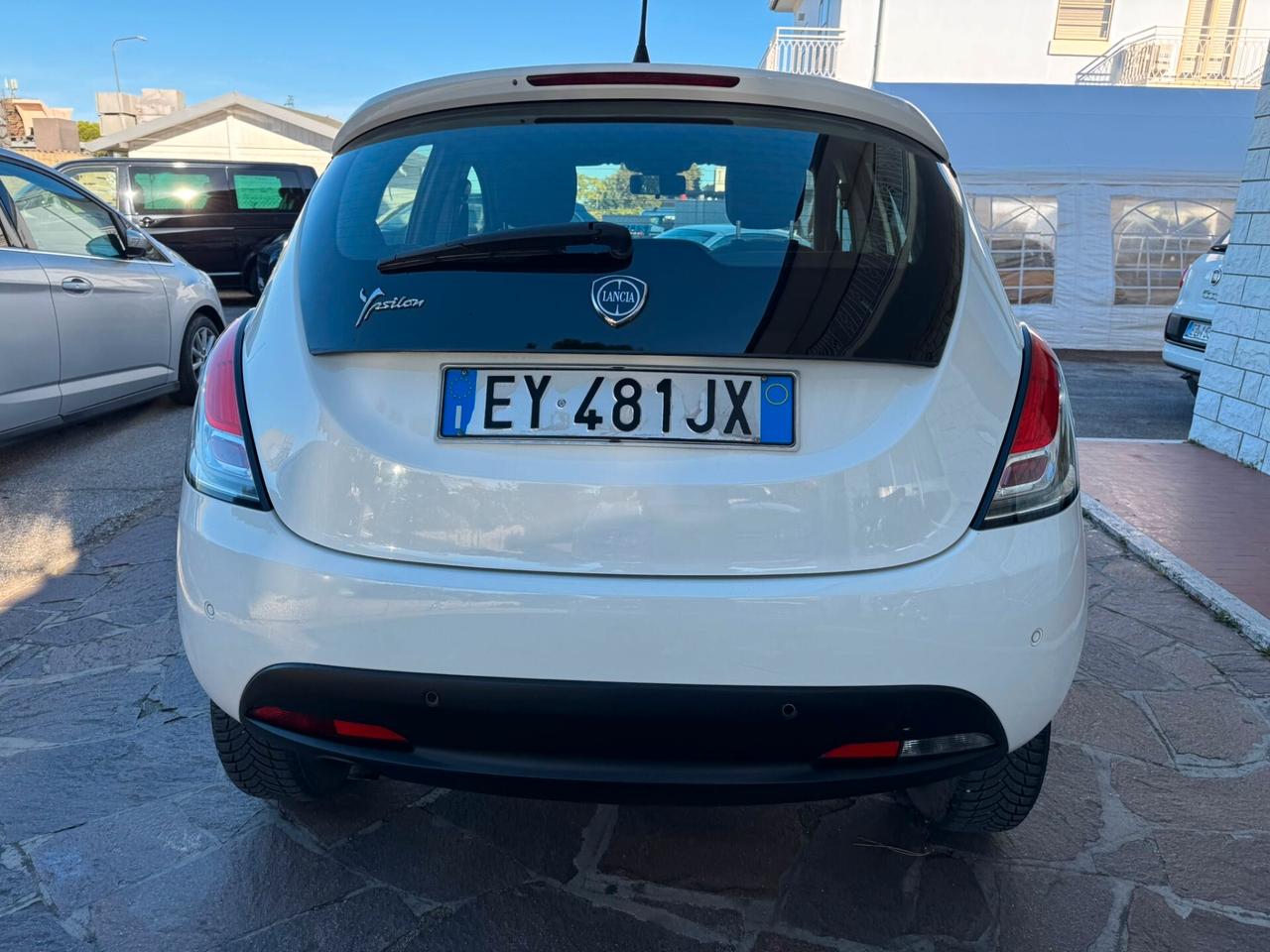 Lancia Ypsilon 0.9 TwinAir 85 CV 5 porte Metano Ecochic Gold